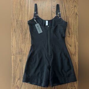 Yianna black size large compression sculpting body suit .NWT